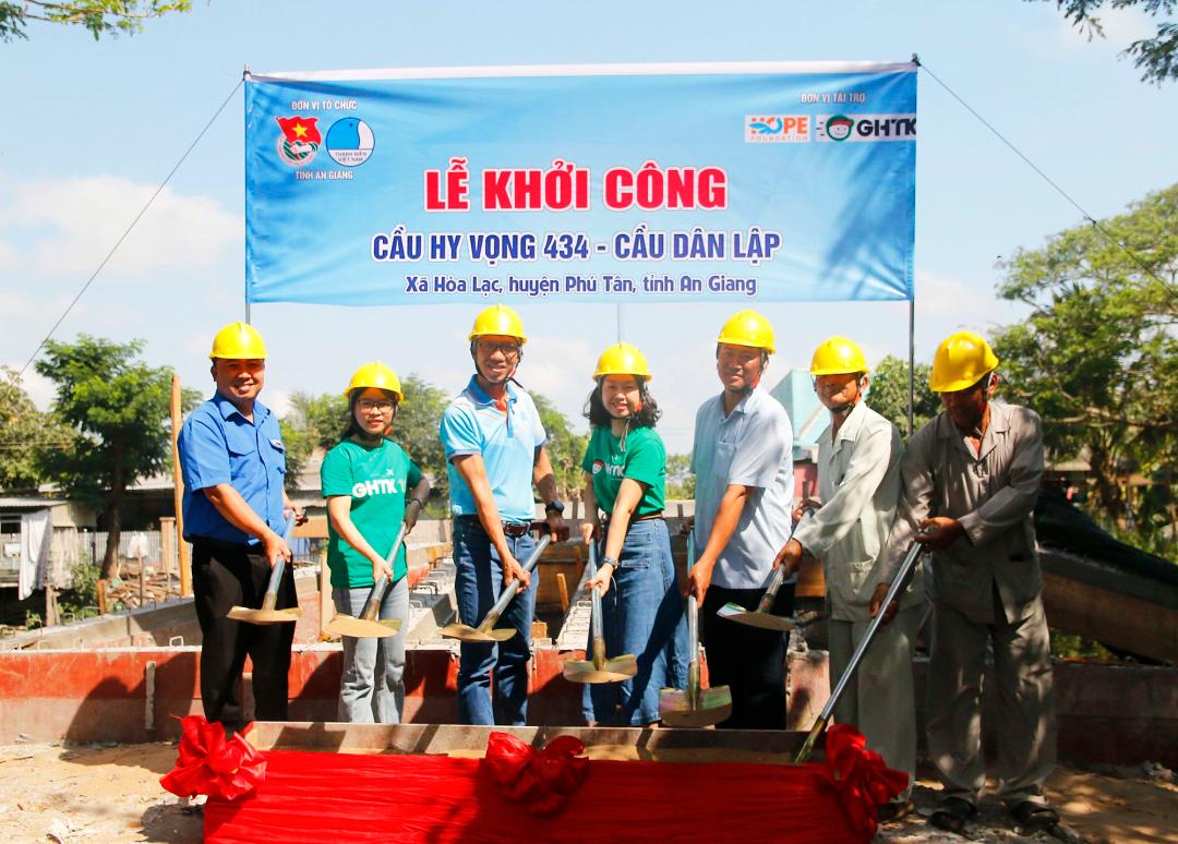 Xây thêm cầu Hy Vọng cho người dân An Giang